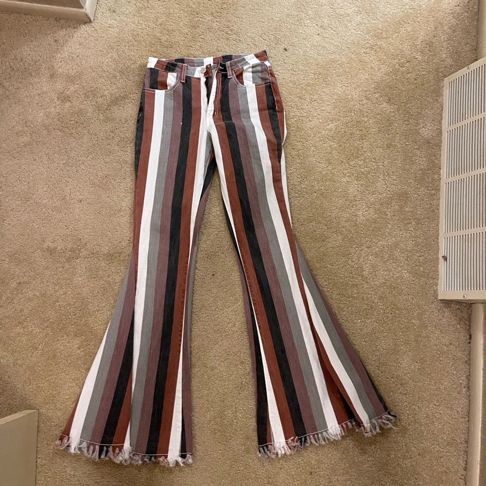 Big flare jeans by Saints and Hearts